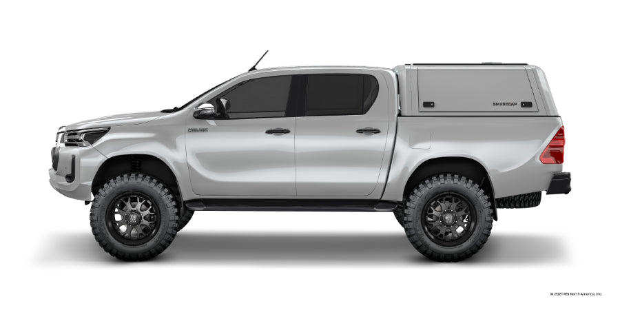 Harmonie en Blanc: Hilux Revo and RSI SMARTCAP EVOa Adventure, Immaculate Duet