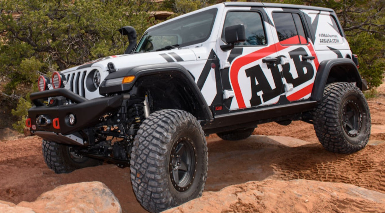 Jeep wrangler JL white logo arb in rock