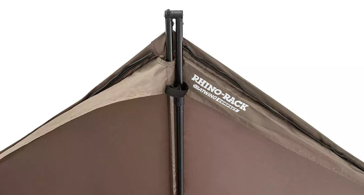 Upper corner with stake of a Awning rhinorack  batwing compact