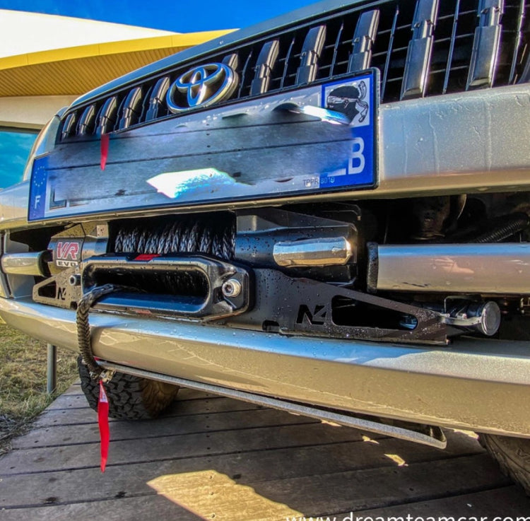 front end of a toyota with a winch warn