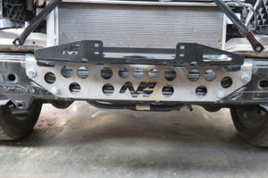 N4 winch plate mounted on vehicle front panel