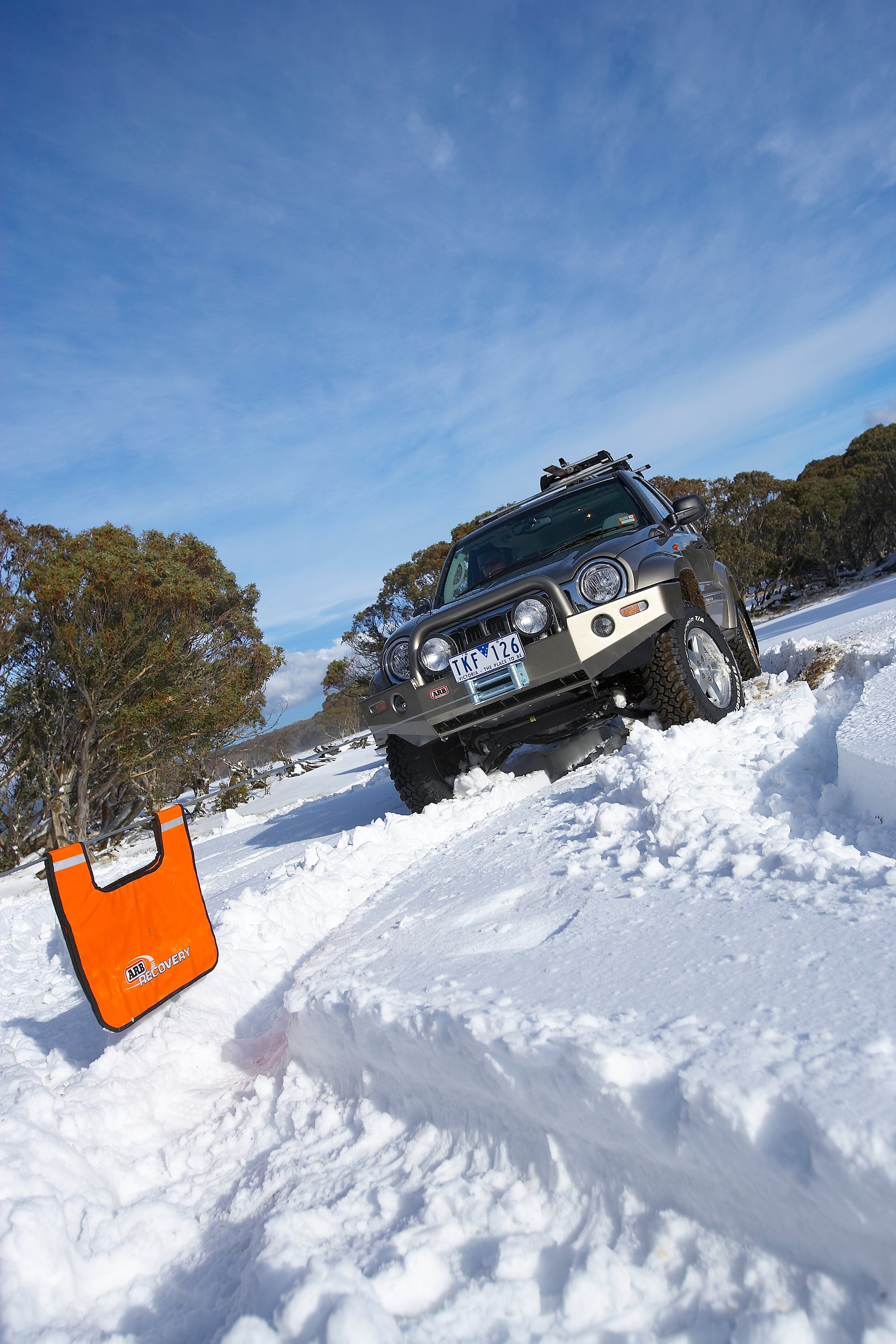 Deluxe Bull Bar ARB - Jeep Cherokee KJ 2005-2008