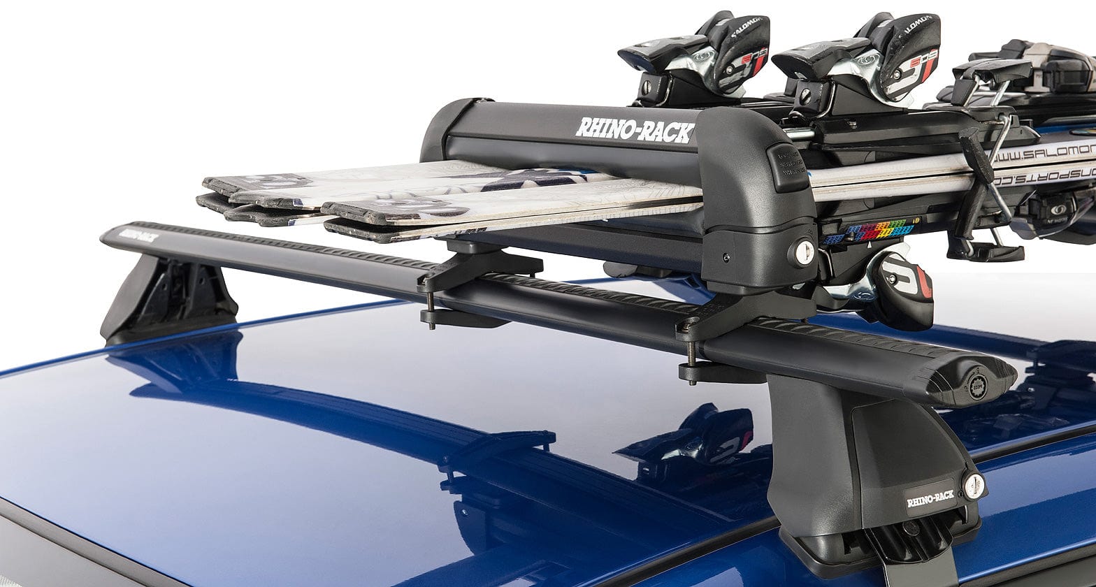 Ski rack Rhinorack with roof rack mounting