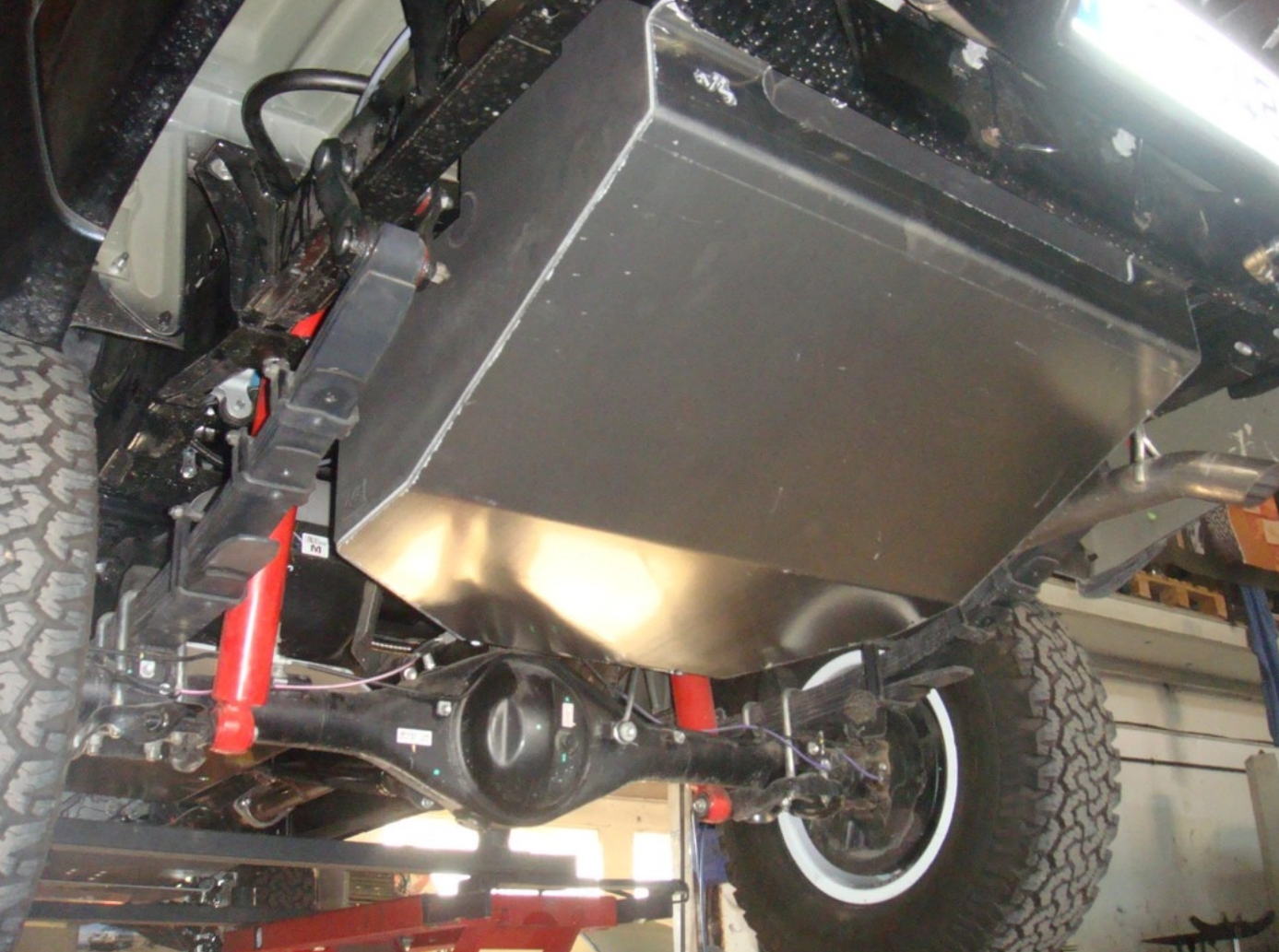 aluminium skid plate mounted on a vehicle