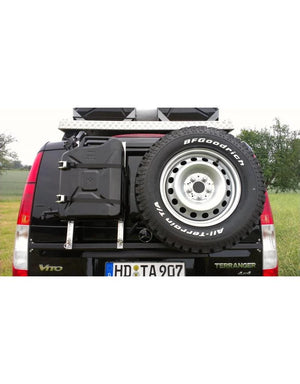 Modular system adapted to the tailgate of the Mercedes VITO/VIANO 639 for a spare wheel, cans, etc.