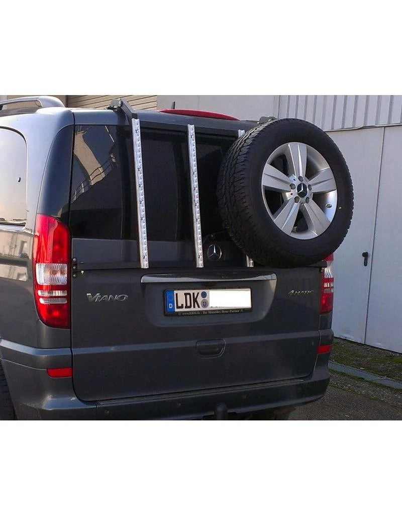 Modular system adapted to the tailgate of the Mercedes VITO/VIANO 639 for a spare wheel, cans, etc.