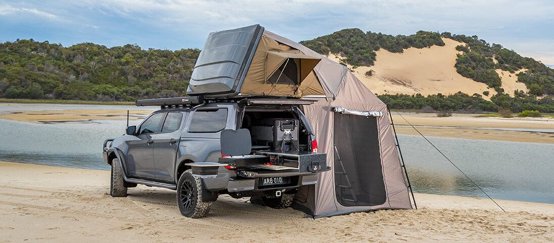 Esperance ARB roof tent - Rigid ABS shell with telescopic ladder