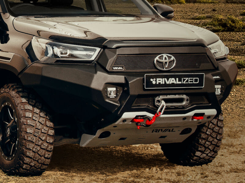 Rival Aluminum front bumper - with LED lights - Toyota Hilux 2021+